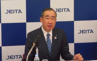 電子情報産業の世界生産額は史上初の3兆ドル超え見込み、2030年には年間700万台以上の自動運転車が生産