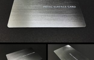 「METAL SURFACE CARD」のサンプル（出典：凸版印刷の報道発表資料より）