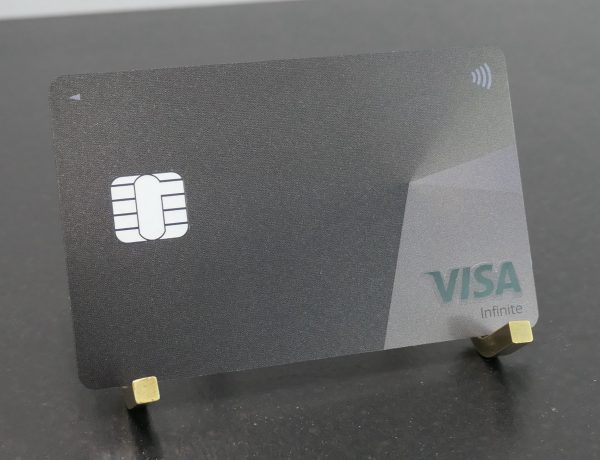 年間700万円以上カード利用で年会費実質負担なし、最上位ランクのVisa「インフィニット」を三井住友カードが発行開始